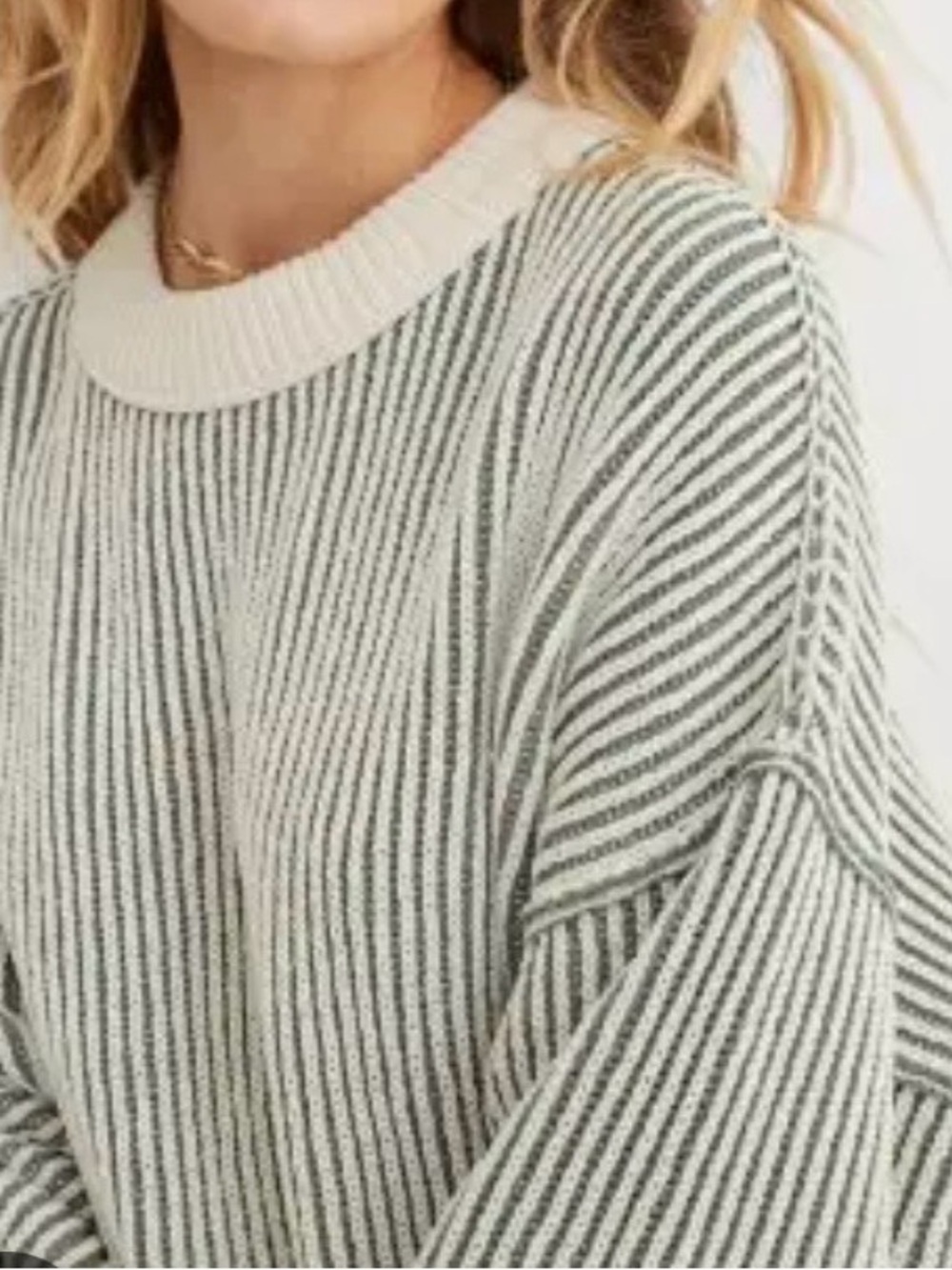 aerie Beyond Chenille Ribbed Crewneck Sweater in Green and Cream